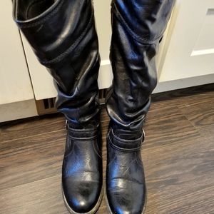 Tall boots size 6.5 Black